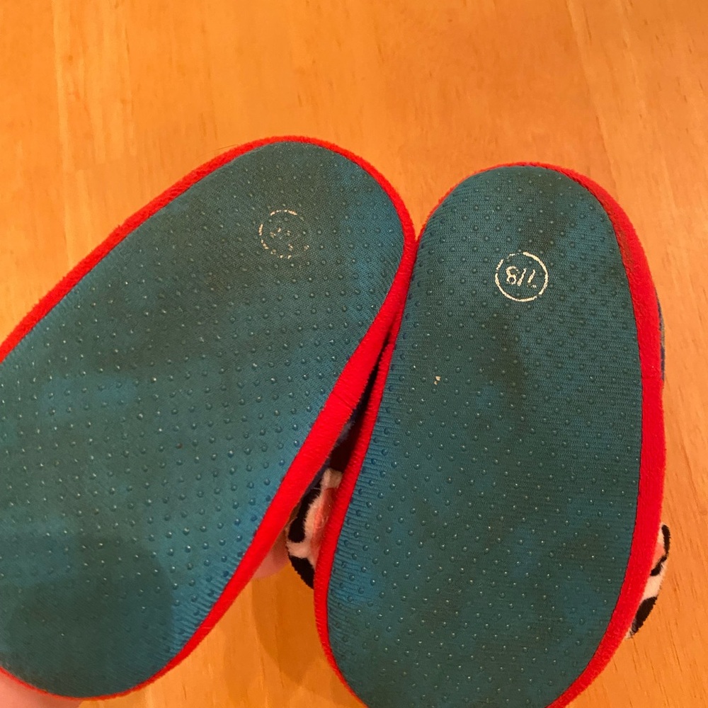 Paw Patrol Blue and Red Kids Slippers - Picture 2 of 2